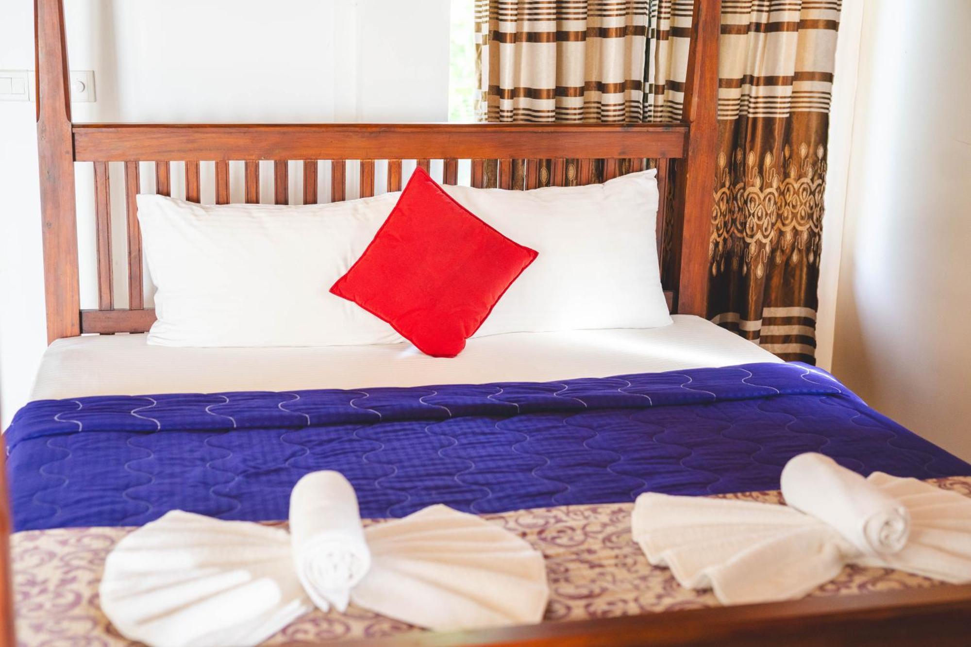 Harmony Beach Resort Тангалла Экстерьер фото