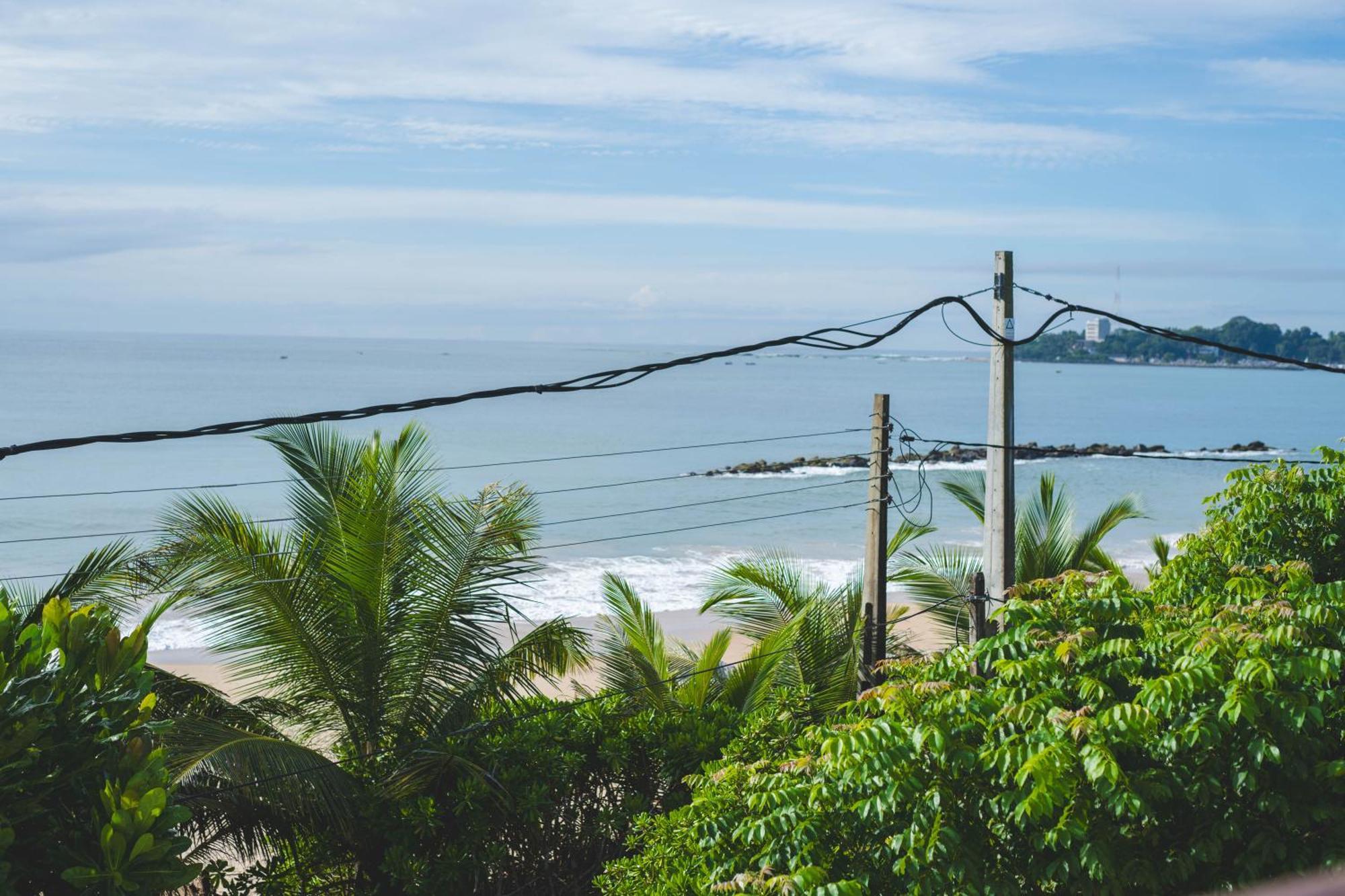 Harmony Beach Resort Тангалла Экстерьер фото