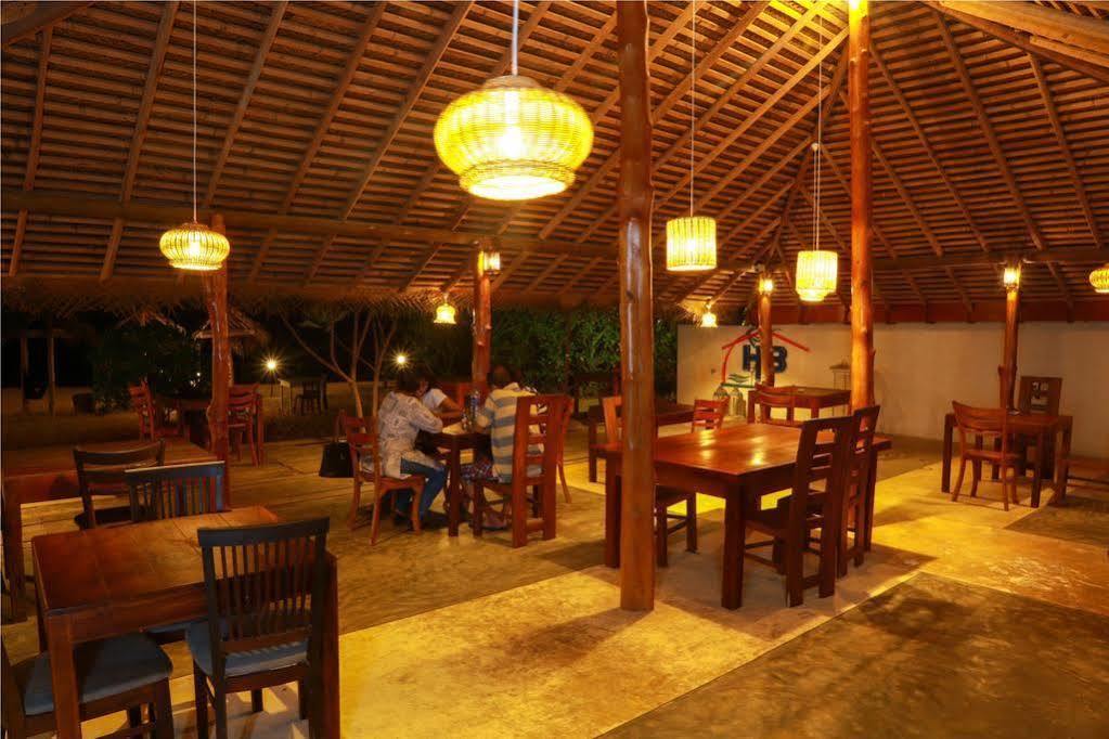 Harmony Beach Resort Тангалла Экстерьер фото