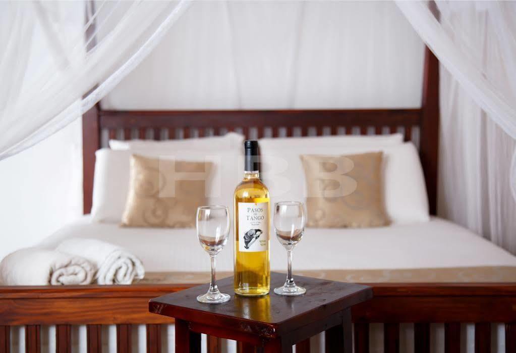Harmony Beach Resort Тангалла Экстерьер фото